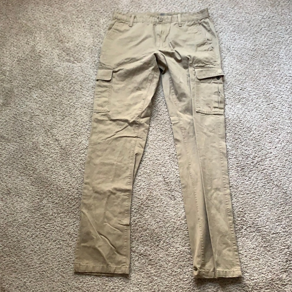 Old Navy 33X36 Inch Khaki Pants Great Condition